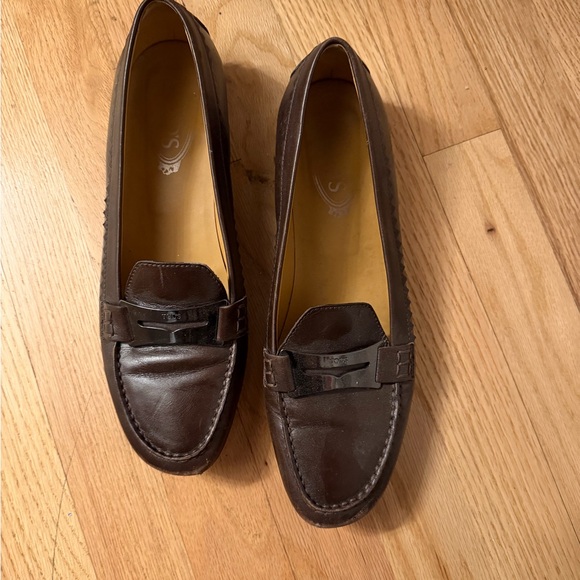 Tod's Brown Leather Loafers for Women - Picture 2 of 7